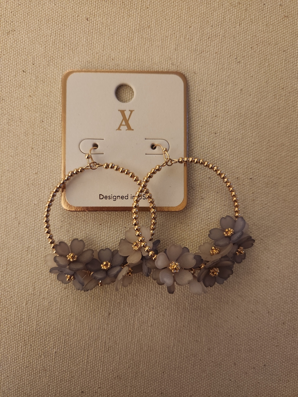 💕5/$25 Gold Hoop Earrings with Gray Floral Accents -